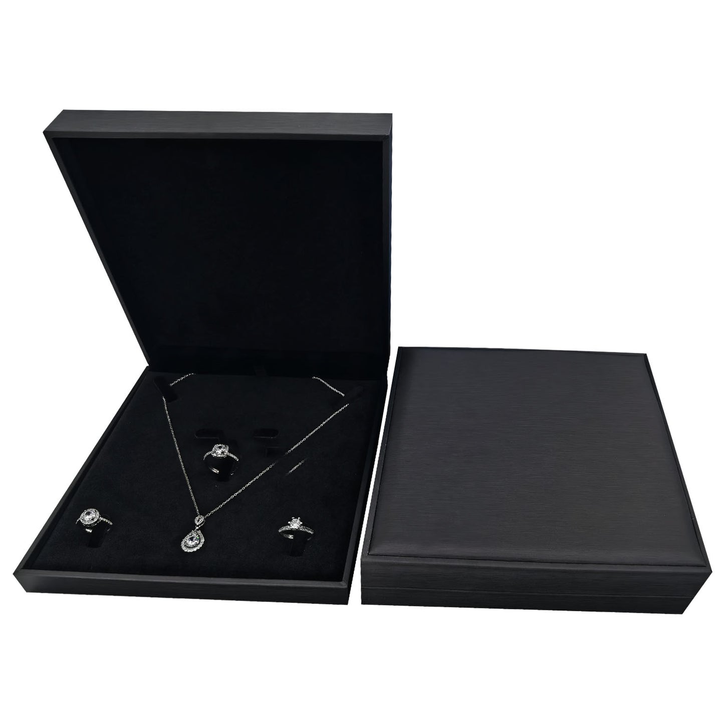 3Pcs (P06N2-BK) 7 1/2"*71/2“*1 7/9” Black PU Necklace Boxes