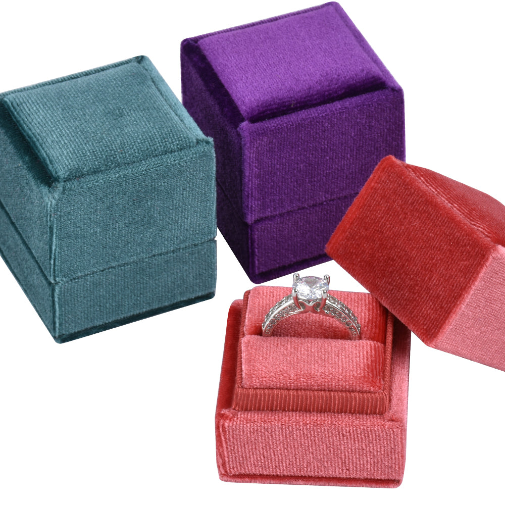 VW06 Series Middle Fancy Square Ring Velvet Boxes
