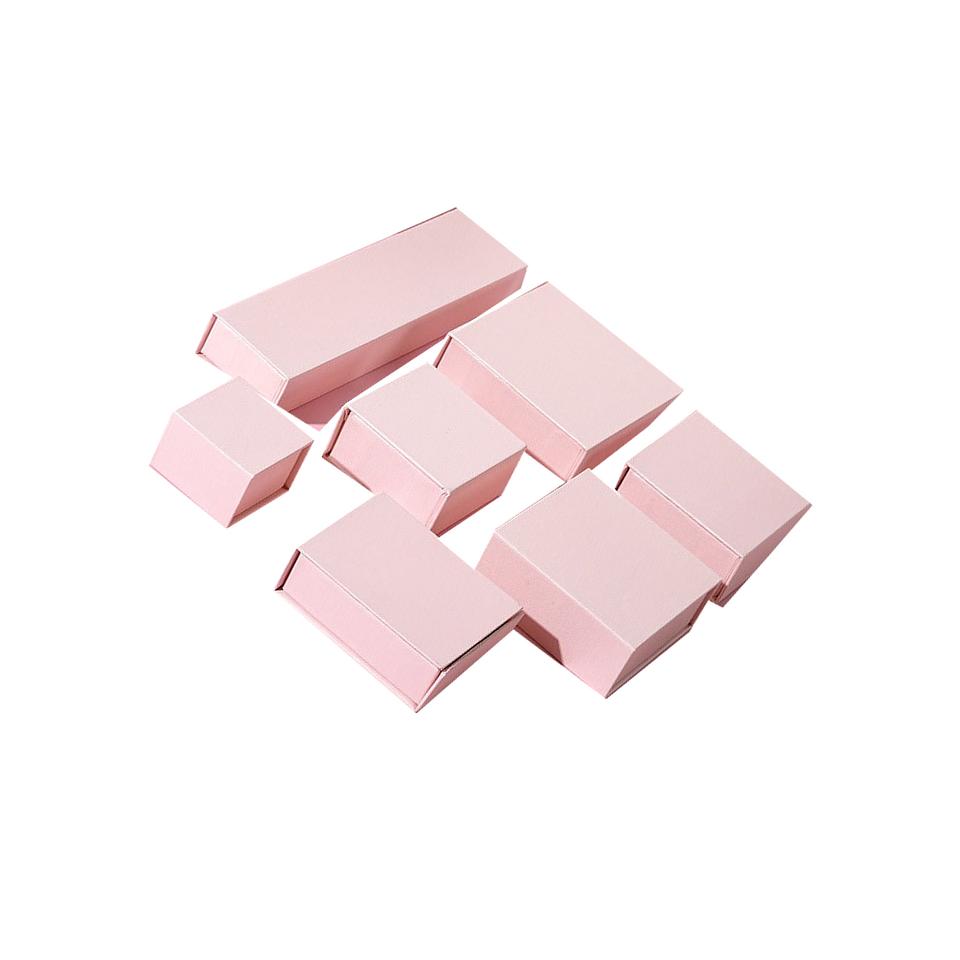 Custom pearl pink magnetic jewelry box size and product view