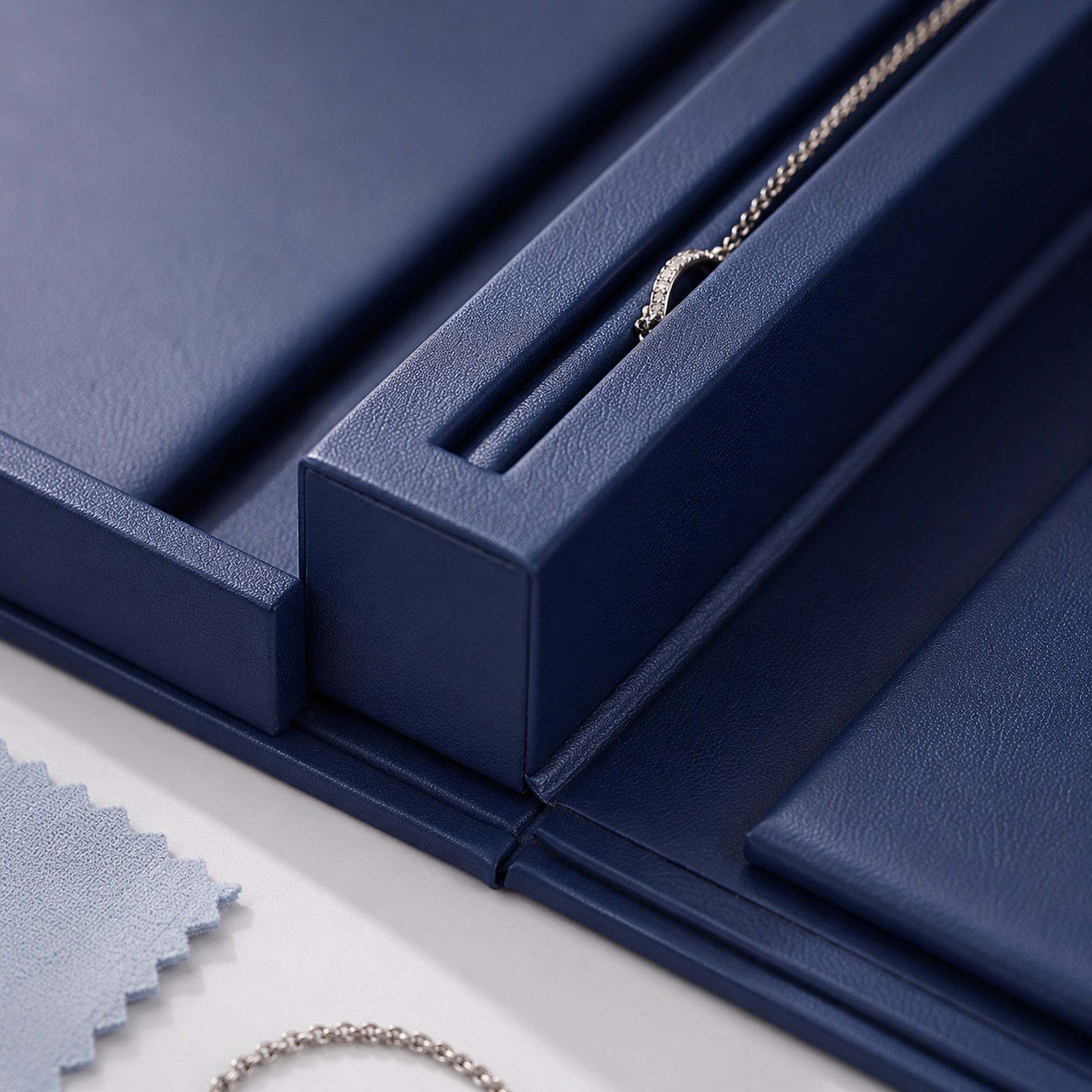 blue display detail