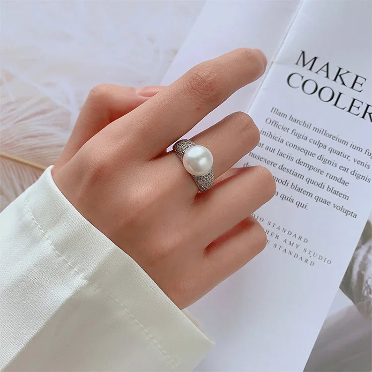 Wide 925 Sterling Silver Big Pearl Ladies Female Engagement Wedding Ring with Diamonds