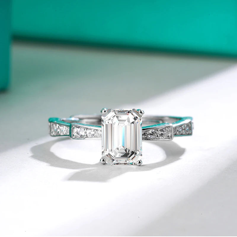 Jeweller Buy 1ct VVS Moissanite Diamond Ring for Women 925 Sterling Silver Emerald Cut Rectangle Fine Jewelry