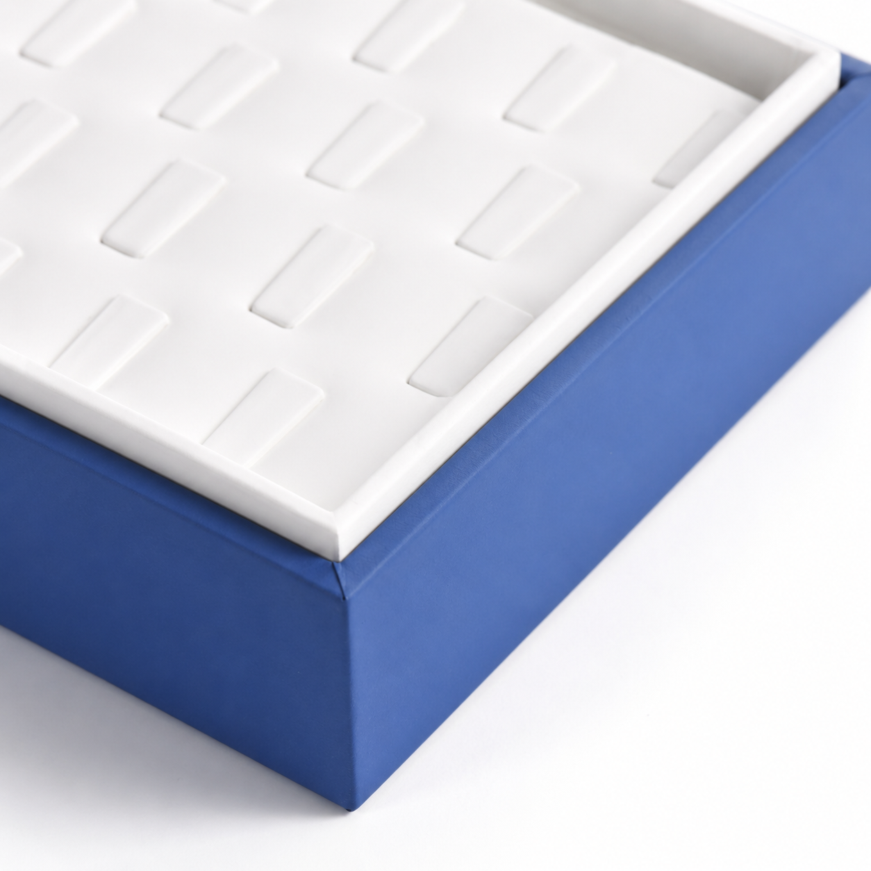 blue white ring top