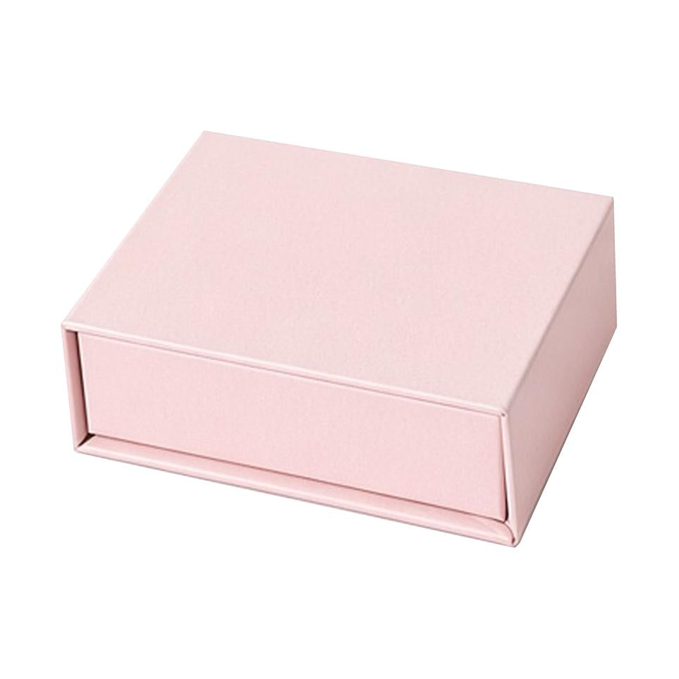 Pearl pink custom magnetic jewelry box in 9 x 9 x 3.5 cm