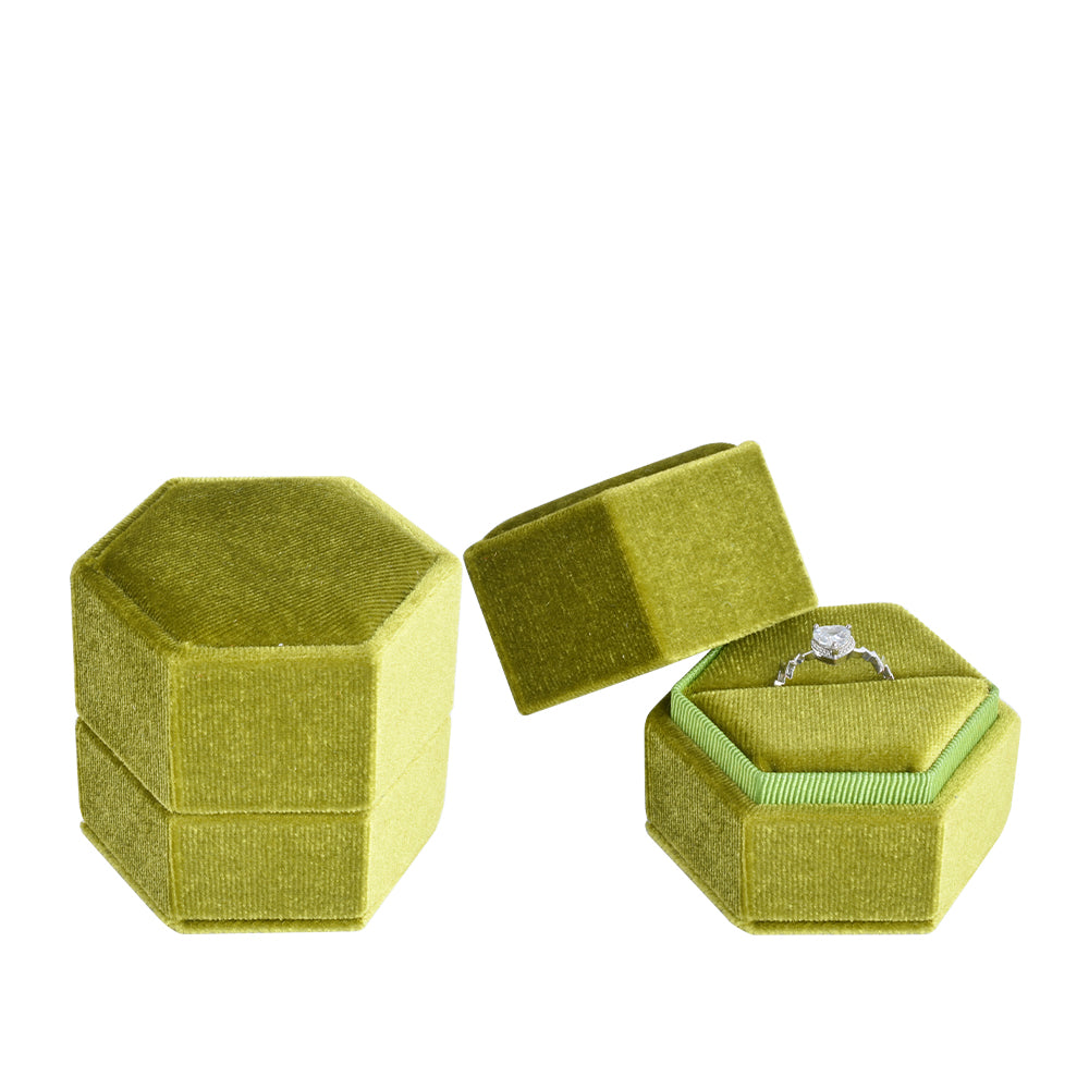 ring box - Green Hexagonal Velvet Ring Box V09-R1 G open view