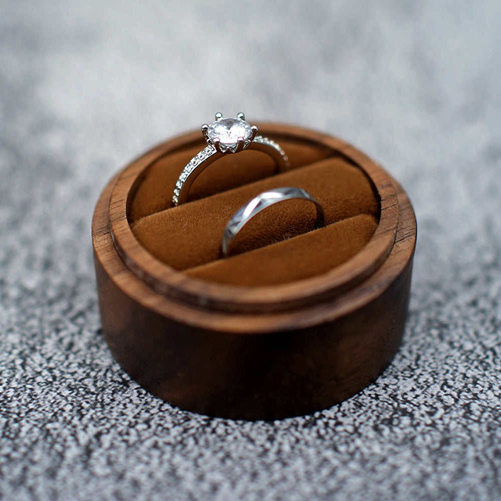 Cylindrical Wood Double Ring Box